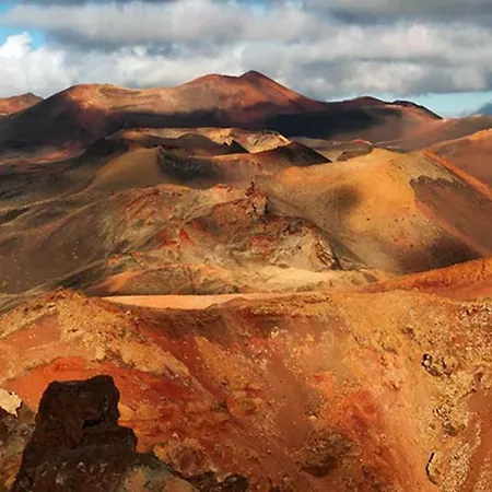 Uga; El Corazon De Lanzarote * Uga